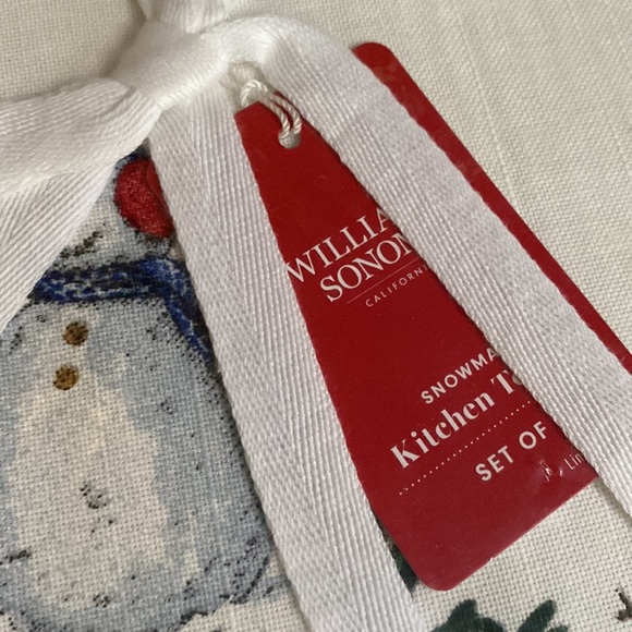 Williams Sonoma Winter Wonderland Snowman Kitchen Towels, Set of 2 ❄️☃️🎅🏻🎄 - Picture 9 of 16